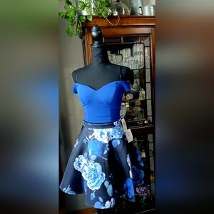 2-Pc. Flowy Skirt with cold-shoulder Top